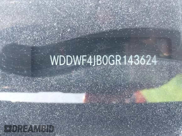 ✅ 2016 Mercedes-Benz C 300 • VIN: WDDWF4JB0GR143624 • Lot: 43085207. Wystawiony na IAAI z przebiegiem Nie podano. Bezpłatny archiwum sprzedaży aukcyjnych z USA i szczegółowy raport historii pojazdu na DreamBid. Zdjęcie 9.