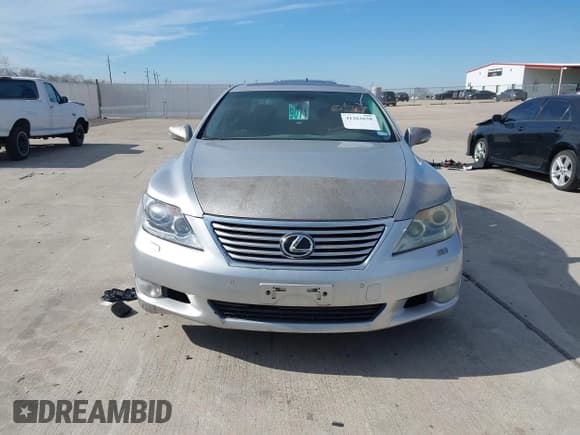 ✅ 2010 Lexus LS 460 L • VIN: JTHGL5EF4A5041475 • Lot: 41262658. Wystawiony na IAAI z przebiegiem 167 943 mil. Bezpłatny archiwum sprzedaży aukcyjnych z USA i szczegółowy raport historii pojazdu na DreamBid. Zdjęcie 12.