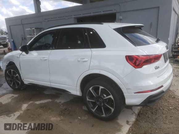 ✅ 2025 Audi Q3 S line Premium Plus • VIN: WA1EECF35S1046862 • Lot: 89723285. Wystawiony na Copart z przebiegiem 3 011 mil. Bezpłatny archiwum sprzedaży aukcyjnych z USA i szczegółowy raport historii pojazdu na DreamBid. Zdjęcie 2.