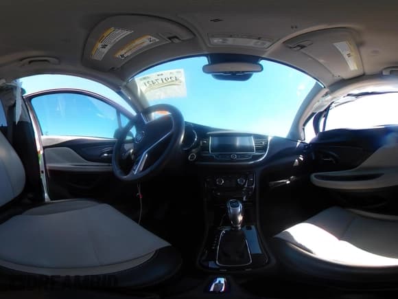 ✅ 2020 Buick Encore Preferred • VIN: KL4CJASB9LB051319 • Lot: 42917421. Wystawiony na IAAI z przebiegiem 22 163 mil. Bezpłatny archiwum sprzedaży aukcyjnych z USA i szczegółowy raport historii pojazdu na DreamBid. Zdjęcie 18.