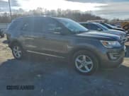 ✅ 2017 Ford Explorer XLT • VIN: 1FM5K8D86HGA07029 • Lot: 94090355. Wystawiony na Copart z przebiegiem 106 861 mil. Bezpłatny archiwum sprzedaży aukcyjnych z USA i szczegółowy raport historii pojazdu na DreamBid. Zdjęcie 4.