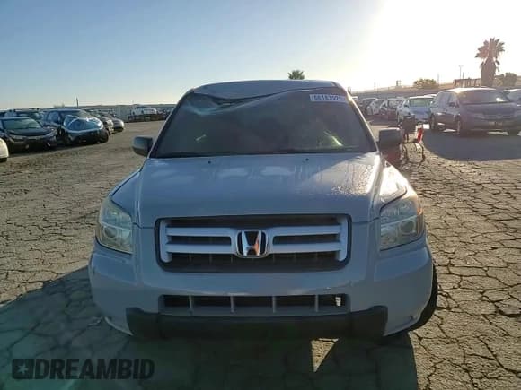 ✅ 2007 Honda Pilot LX • VIN: 5FNYF28157B040953 • Lot: 86183925. Wystawiony na Copart z przebiegiem 196 587 mil. Bezpłatny archiwum sprzedaży aukcyjnych z USA i szczegółowy raport historii pojazdu na DreamBid. Zdjęcie 13.