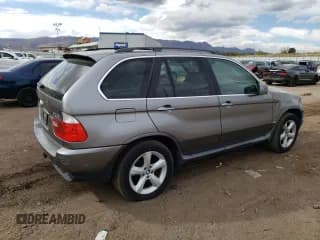 ✅ 2006 BMW X5 4.4i • VIN: 5UXFB53535LV17399 • Lot: 76828474. Wystawiony na Copart z przebiegiem 182 924 mil. Bezpłatny archiwum sprzedaży aukcyjnych z USA i szczegółowy raport historii pojazdu na DreamBid. Zdjęcie 3.