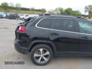 ✅ 2022 Jeep Cherokee Limited • VIN: 1C4PJMDX6ND503266 • Lot: 43285747. Wystawiony na IAAI z przebiegiem 61 973 mil. Bezpłatny archiwum sprzedaży aukcyjnych z USA i szczegółowy raport historii pojazdu na DreamBid. Zdjęcie 17.