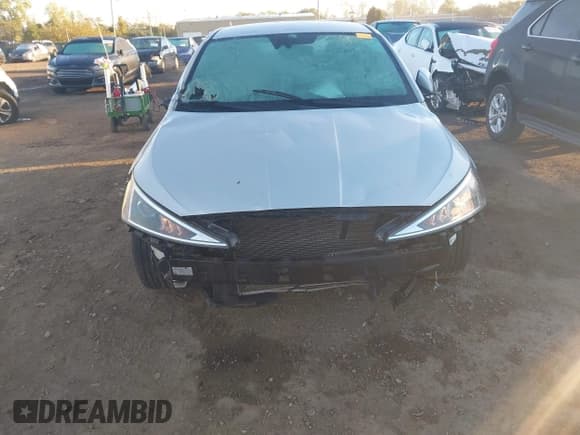 ✅ 2019 Hyundai Elantra SEL • VIN: 5NPD84LF6KH466927 • Lot: 43421078. Listed on IAAI with 112,119 mi. Free auction sales archive from the USA and detailed vehicle history report at DreamBid. Image 6.