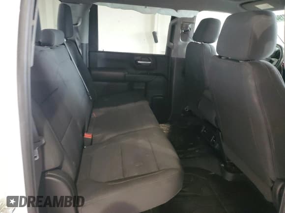 ✅ 2023 Chevrolet Silverado 2500HD Custom • VIN: 1GC4YME79PF136125 • Lot: 64211945. Wystawiony na Copart z przebiegiem 83 582 mil. Bezpłatny archiwum sprzedaży aukcyjnych z USA i szczegółowy raport historii pojazdu na DreamBid. Zdjęcie 10.