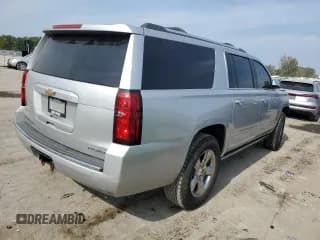 ✅ 2020 Chevrolet Suburban Premier • VIN: 1GNSKJKC0LR164243 • Lot: 70530624. Wystawiony na Copart z przebiegiem Nie podano. Bezpłatny archiwum sprzedaży aukcyjnych z USA i szczegółowy raport historii pojazdu na DreamBid. Zdjęcie 3.