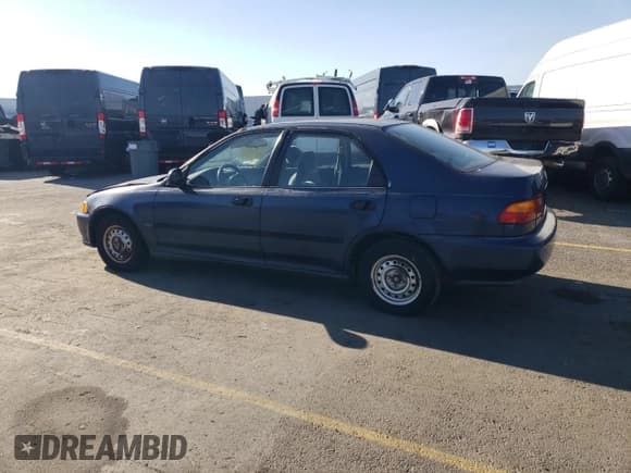 ✅ 1995 Honda Civic DX • VIN: 1HGEG8545SL057793 • Lot: 83930844. Listed on Copart with 209,745 mi. Free auction sales archive from the USA and detailed vehicle history report at DreamBid. Image 2.