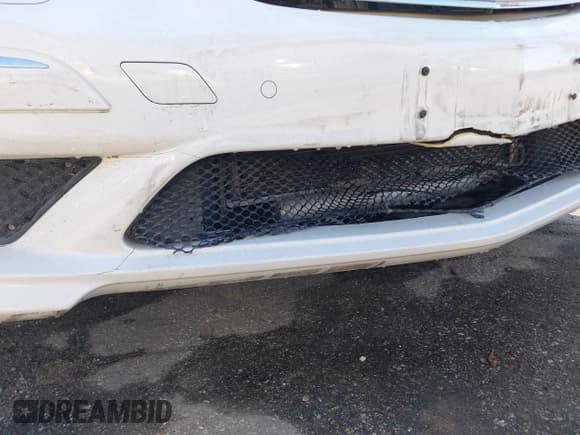 ✅ 2008 Mercedes-Benz E 550 Sport • VIN: WDBUF72X88B232279 • Лот: 41840599. Опубликован ранее на IAAI с пробегом 178 562 миль. Бесплатный доступ к архиву аукционных продаж из США и подробный отчёт об истории автомобиля на DreamBid. Изображение 13.