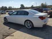 ✅ 2013 BMW 7 Series 750Li xDrive • VIN: WBAYF8C55DDE59420 • Lot: 81606795. Wystawiony na Copart z przebiegiem 125 382 mil. Bezpłatny archiwum sprzedaży aukcyjnych z USA i szczegółowy raport historii pojazdu na DreamBid. Zdjęcie 2.