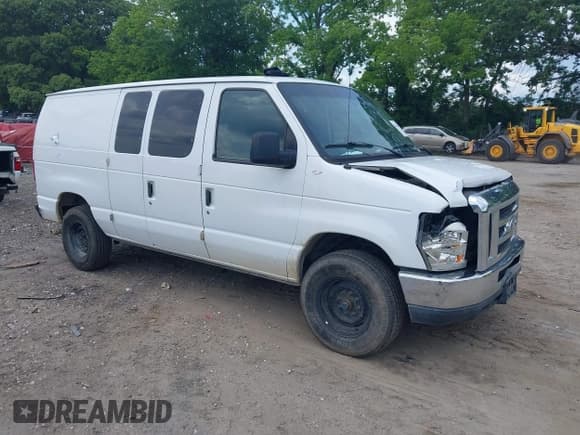 ✅ 2014 Ford Econoline Cargo Commercial • VIN: 1FTNE2EWXEDA19929 • Lot: 42296983. Wystawiony na IAAI z przebiegiem 245 291 mil. Bezpłatny archiwum sprzedaży aukcyjnych z USA i szczegółowy raport historii pojazdu na DreamBid. Zdjęcie 1.