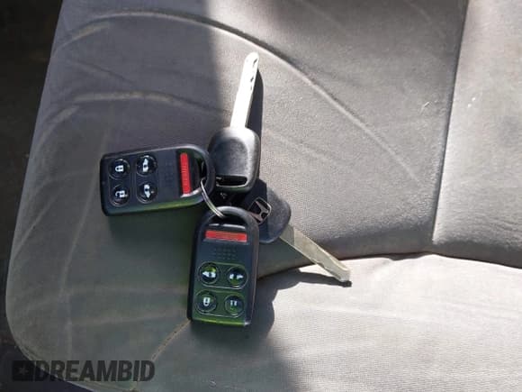 ✅ 2007 Honda Odyssey EX • VIN: 5FNRL38467B128083 • Lot: 43781737. Listed on IAAI with 206,643 mi. Free auction sales archive from the USA and detailed vehicle history report at DreamBid. Image 11.