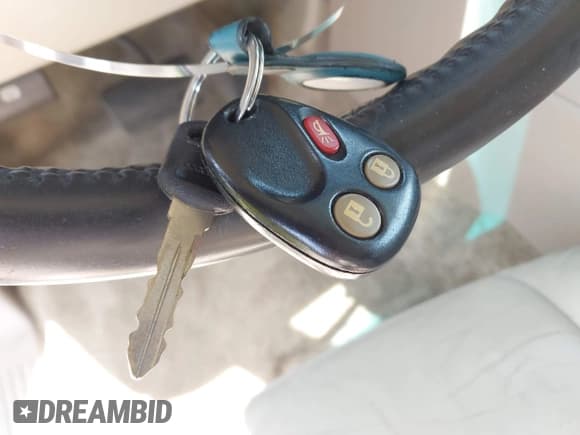 ✅ 2003 GMC Yukon SLT • VIN: 1GKEC13Z13J337471 • Lot: 42791477. Listed on IAAI with 222,140 mi. Free auction sales archive from the USA and detailed vehicle history report at DreamBid. Image 11.