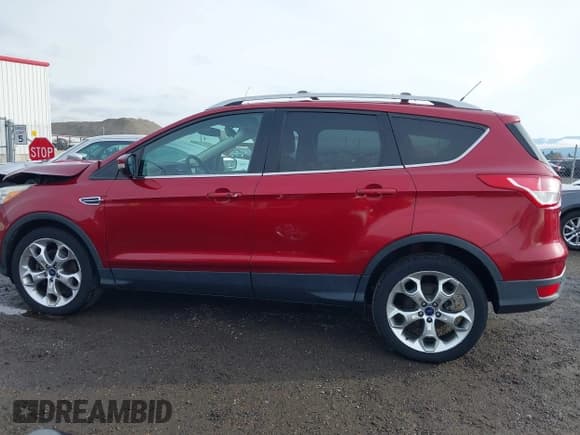 ✅ 2015 Ford Escape Titanium • VIN: 1FMCU9J91FUB81898 • Lot: 43656242. Listed on IAAI with 88,526 mi. Free auction sales archive from the USA and detailed vehicle history report at DreamBid. Image 14.
