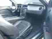 2014 Ford Mustang V6 с VIN 1ZVBP8EM9E5279440, выставлен на аукционе IAAI как лот 43498168 с пробегом 87 076 миль миль и . История ставок и продаж доступна на DreamBid. Изображение 5.