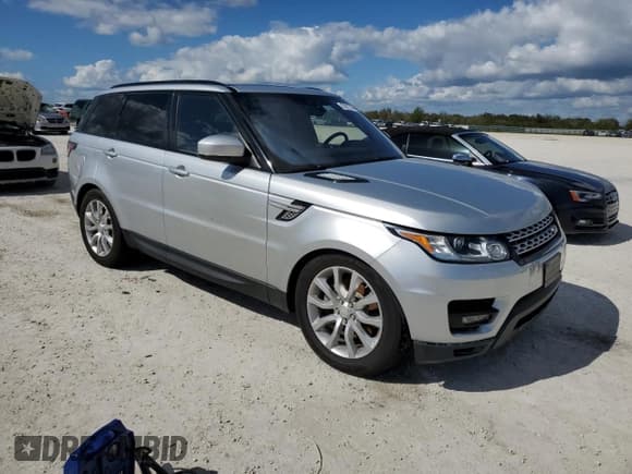 ✅ 2017 Land Rover Range Rover Sport HSE • VIN: SALWR2FVXHA172839 • Lot: 80012744. Listed on Copart with 49,696 mi. Free auction sales archive from the USA and detailed vehicle history report at DreamBid. Image 4.