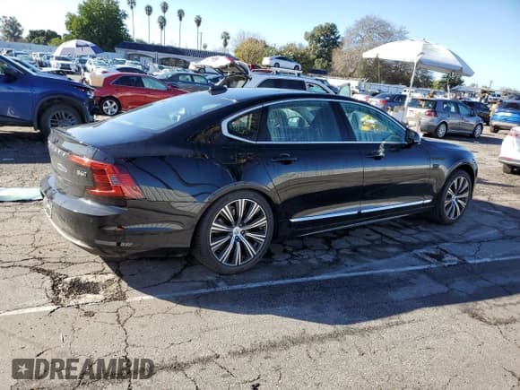 ✅ 2023 Volvo S90 Plus • VIN: LVY062MN0PP351307 • Lot: 40932624. Listed on Copart with 6,018 mi. Free auction sales archive from the USA and detailed vehicle history report at DreamBid. Image 3.