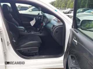 2021 Dodge Charger R/T с VIN 2C3CDXCT0MH506790, выставлен на аукционе IAAI как лот 42964955 с пробегом 84 097 миль миль и . История ставок и продаж доступна на DreamBid. Изображение 5.