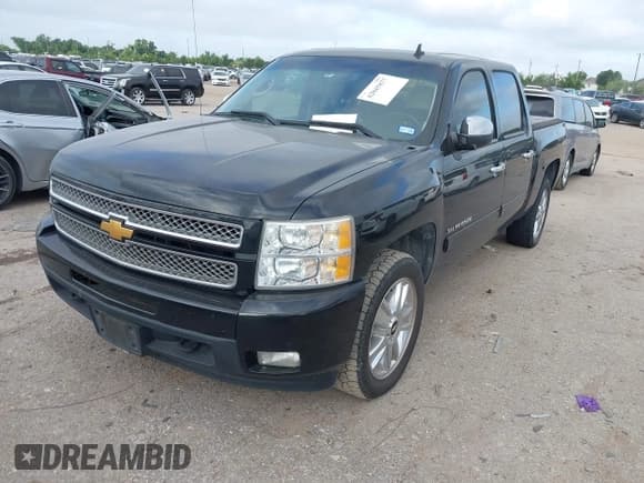 ✅ 2013 Chevrolet Silverado 1500 LTZ • VIN: 3GCPKTE23DG145622 • Lot: 42845877. Wystawiony na IAAI z przebiegiem 203 709 mil. Bezpłatny archiwum sprzedaży aukcyjnych z USA i szczegółowy raport historii pojazdu na DreamBid. Zdjęcie 2.