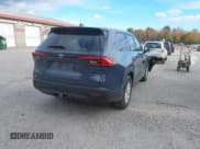 ✅ 2024 Toyota Highlander Platinum • VIN: 5TDAAAB5XRS024297 • Lot: 43517116. Listed on IAAI with 23,033 mi. Free auction sales archive from the USA and detailed vehicle history report at DreamBid. Image 4.