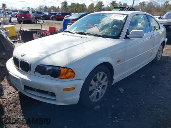 2000 BMW 3 Series 323Ci с VIN WBABM3347YJN84185, выставлен на аукционе IAAI как лот 41503159 с пробегом 164 152 миль миль и . История ставок и продаж доступна на DreamBid. Изображение 2.