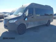 ✅ 2019 Freightliner Sprinter • VIN: WCDPF1CD1KT002037 • Лот: 43459956. Опубликован ранее на IAAI с пробегом 132 330 миль. Бесплатный доступ к архиву аукционных продаж из США и подробный отчёт об истории автомобиля на DreamBid. Изображение 17.