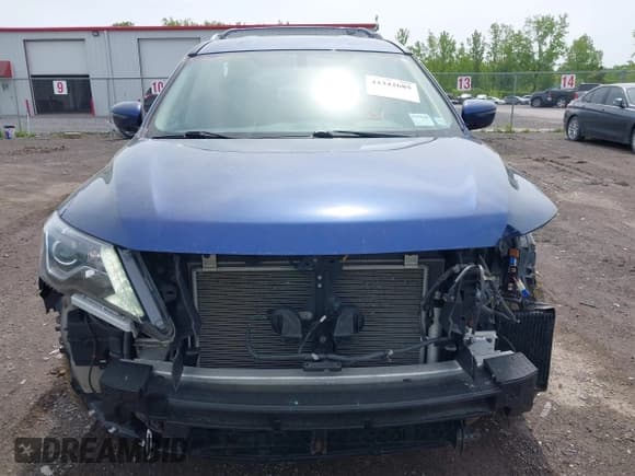 ✅ 2019 Nissan Pathfinder SV • VIN: 5N1DR2MM7KC617117 • Lot: 42342685. Listed on IAAI with 98,013 mi. Free auction sales archive from the USA and detailed vehicle history report at DreamBid. Image 6.