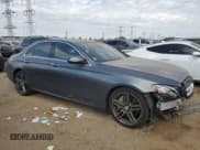 ✅ 2019 Mercedes-Benz E 300 • VIN: WDDZF4KB1KA585380 • Lot: 81945665. Wystawiony na Copart z przebiegiem 88 993 mil. Bezpłatny archiwum sprzedaży aukcyjnych z USA i szczegółowy raport historii pojazdu na DreamBid. Zdjęcie 4.