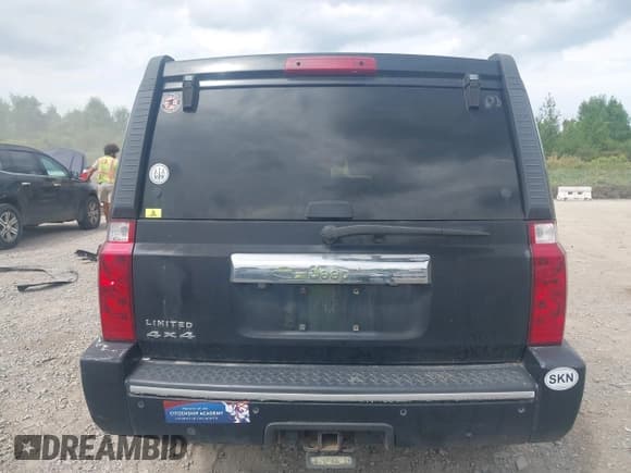 ✅ 2008 Jeep Commander Limited • VIN: 1J8HG58N48C236407 • Lot: 43020140. Listed on IAAI with 159,762 mi. Free auction sales archive from the USA and detailed vehicle history report at DreamBid. Image 17.