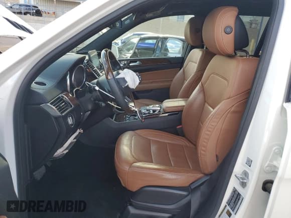 ✅ 2017 Mercedes-Benz GLE 550e • VIN: 4JGDA6DB5HA992070 • Lot: 72261464. Listed on Copart with 60,678 mi. Free auction sales archive from the USA and detailed vehicle history report at DreamBid. Image 7.