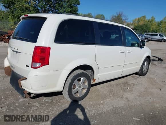 2012 Dodge Grand Caravan SXT z VIN 2C4RDGCG6CR198672, wystawiony jako IAAI lot #43300002 z przebiegiem 82 258 mil mil oraz . Historia ofert i sprzedaży dostępna na DreamBid. Obrazek 4.