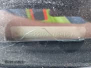 ✅ 2001 Lincoln Town Car Signature • VIN: 1LNHM82W21Y684197 • Lot: 41944429. Wystawiony na IAAI z przebiegiem 159 297 mil. Bezpłatny archiwum sprzedaży aukcyjnych z USA i szczegółowy raport historii pojazdu na DreamBid. Zdjęcie 9.