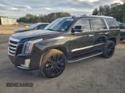 ✅ 2019 Cadillac Escalade Luxury • VIN: 1GYS4BKJ3KR189492 • Lot: 94297805. Listed on Copart with 257,144 mi. Free auction sales archive from the USA and detailed vehicle history report at DreamBid. Image 1.