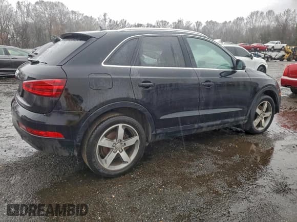 ✅ 2015 Audi Q3 Premium Plus • VIN: WA1BFCFS0FR010074 • Лот: 95311685. Опубликован ранее на Copart с пробегом 12 568 миль. Бесплатный доступ к архиву аукционных продаж из США и подробный отчёт об истории автомобиля на DreamBid. Изображение 3.