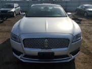 ✅ 2018 Lincoln Continental Select • VIN: 1LN6L9TK7J5614434 • Lot: 50322695. Wystawiony na Copart z przebiegiem 55 737 mil. Bezpłatny archiwum sprzedaży aukcyjnych z USA i szczegółowy raport historii pojazdu na DreamBid. Zdjęcie 5.