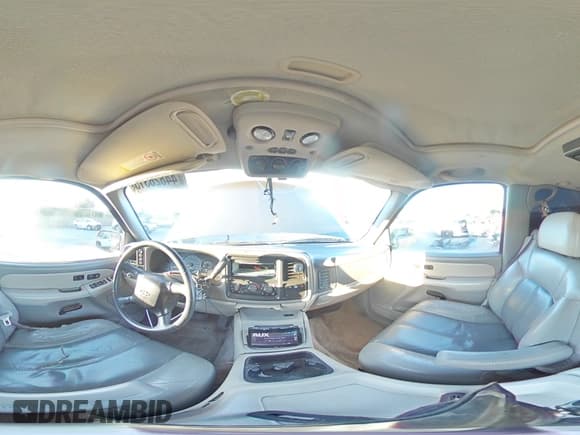 ✅ 2000 Chevrolet Suburban LS • VIN: 3GNFK16TXYG151101 • Лот: 44826315. Опубликован ранее на Copart с пробегом 177 060 миль. Бесплатный доступ к архиву аукционных продаж из США и подробный отчёт об истории автомобиля на DreamBid. Изображение 14.