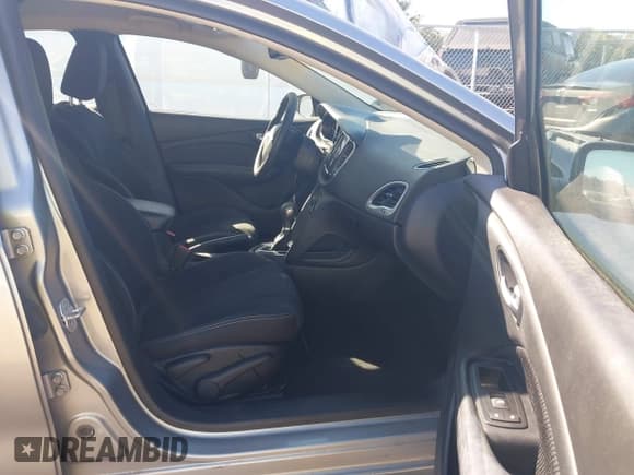 ✅ 2016 Dodge Dart SXT • VIN: 1C3CDFBA3GD717154 • Лот: 43360321. Опубликован ранее на IAAI с пробегом 94 221 миль. Бесплатный доступ к архиву аукционных продаж из США и подробный отчёт об истории автомобиля на DreamBid. Изображение 5.