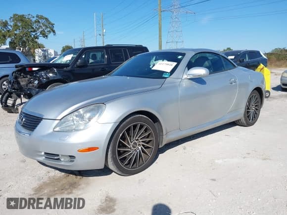 ✅ 2006 Lexus SC 430 • VIN: JTHFN48Y469001135 • Lot: 41179848. Wystawiony na IAAI z przebiegiem 142 152 mil. Bezpłatny archiwum sprzedaży aukcyjnych z USA i szczegółowy raport historii pojazdu na DreamBid. Zdjęcie 2.