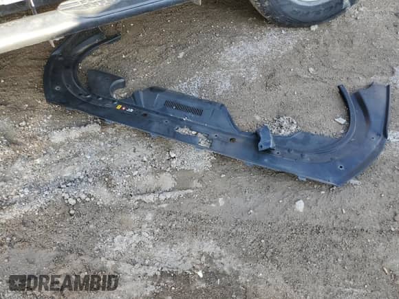 2015 Hyundai Genesis 3.8L z VIN KMHGN4JE7FU027324, wystawiony jako Copart lot #79649444 z przebiegiem 149 600 mil mil oraz Szkoda całkowita • Salvage title. Historia ofert i sprzedaży dostępna na DreamBid. Obrazek 12.