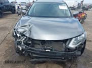 ✅ 2018 Nissan Rogue SV • VIN: KNMAT2MTXJP518184 • Lot: 43333163. Wystawiony na IAAI z przebiegiem 34 827 mil. Bezpłatny archiwum sprzedaży aukcyjnych z USA i szczegółowy raport historii pojazdu na DreamBid. Zdjęcie 6.