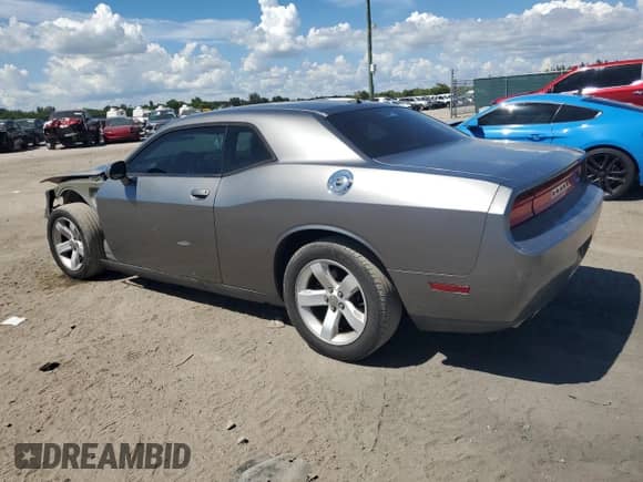 2012 Dodge Challenger SXT z VIN 2C3CDYAG7CH180240, wystawiony jako Copart lot #73298884 z przebiegiem 165 005 mil mil oraz Szkoda całkowita • Salvage title. Historia ofert i sprzedaży dostępna na DreamBid. Obrazek 2.