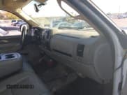 ✅ 2011 Chevrolet Silverado 2500HD Work Truck • VIN: 1GC2CVCG5BZ242111 • Лот: 43532467. Опубликован ранее на IAAI с пробегом 146 992 миль. Бесплатный доступ к архиву аукционных продаж из США и подробный отчёт об истории автомобиля на DreamBid. Изображение 5.