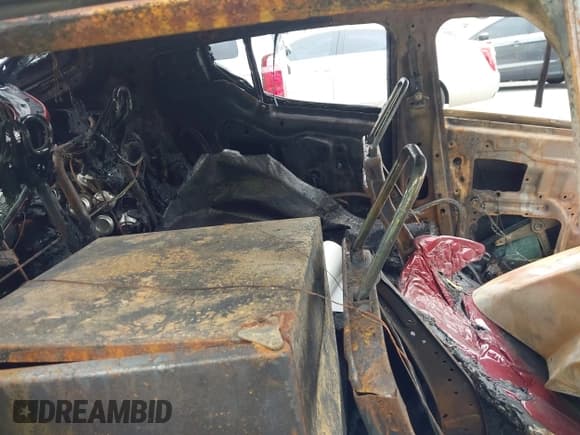 ✅ 2018 Toyota C-HR XLE • VIN: NMTKHMBX4JR042770 • Лот: 43015287. Опубликован ранее на IAAI с пробегом Не указан. Бесплатный доступ к архиву аукционных продаж из США и подробный отчёт об истории автомобиля на DreamBid. Изображение 8.