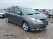 ✅ 2015 Toyota Sienna LE AAS • VIN: 5TDKK3DCXFS612396 • Lot: 42172932. Listed on IAAI with 90,440 mi. Free auction sales archive from the USA and detailed vehicle history report at DreamBid. Image 1.