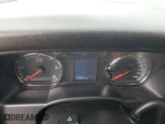 ✅ 2017 Chevrolet Silverado 1500 Work Truck • VIN: 1GCNCNEH0HZ302727 • Lot: 82095345. Wystawiony na Copart z przebiegiem 213 384 mil. Bezpłatny archiwum sprzedaży aukcyjnych z USA i szczegółowy raport historii pojazdu na DreamBid. Zdjęcie 9.