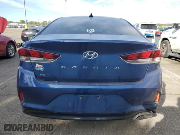 ✅ 2018 Hyundai Sonata SE • VIN: 5NPE24AF3JH597773 • Lot: 87094035. Listed on Copart with 123,981 mi. Free auction sales archive from the USA and detailed vehicle history report at DreamBid. Image 6.
