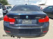 ✅ 2015 BMW 3 Series 328i xDrive • VIN: WBA3B5G55FNS13850 • Лот: 43622740. Опубликован ранее на IAAI с пробегом 206 940 миль. Бесплатный доступ к архиву аукционных продаж из США и подробный отчёт об истории автомобиля на DreamBid. Изображение 16.