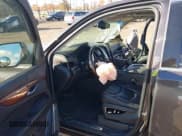 ✅ 2015 Cadillac Escalade Luxury • VIN: 1GYS4MKJ7FR705533 • Lot: 43626802. Wystawiony na IAAI z przebiegiem 145 550 mil. Bezpłatny archiwum sprzedaży aukcyjnych z USA i szczegółowy raport historii pojazdu na DreamBid. Zdjęcie 5.