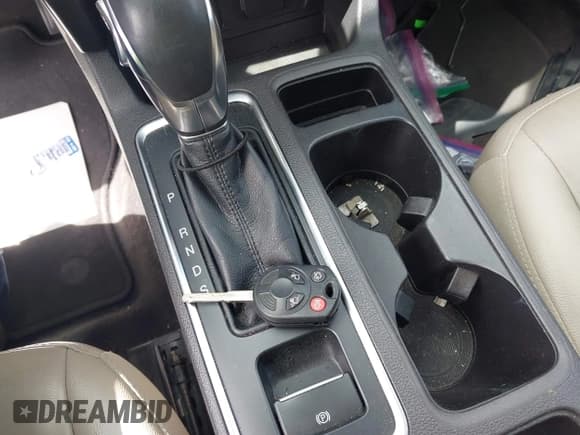 ✅ 2018 Ford Escape SEL • VIN: 1FMCU0HD2JUD51491 • Lot: 43263952. Listed on IAAI with 56,887 mi. Free auction sales archive from the USA and detailed vehicle history report at DreamBid. Image 11.