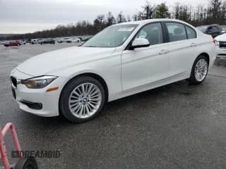 ✅ 2015 BMW 3 Series 328i xDrive • VIN: WBA3B5G57FNS16376 • Lot: 93133025. Wystawiony na Copart z przebiegiem 64 823 mil. Bezpłatny archiwum sprzedaży aukcyjnych z USA i szczegółowy raport historii pojazdu na DreamBid. Zdjęcie 1.